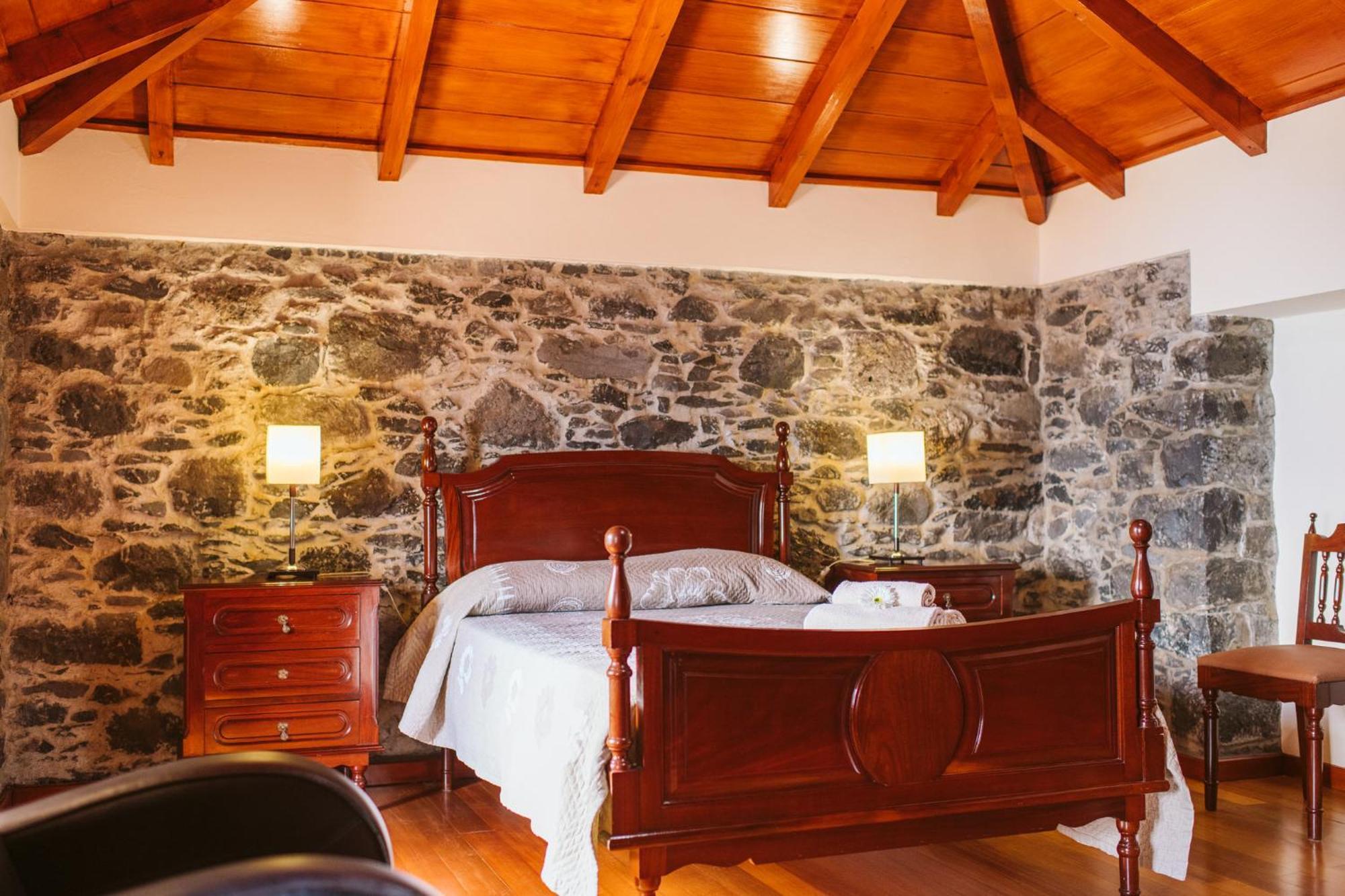 Seixal Sunny Villa A & B By Amazing Madeira Room photo